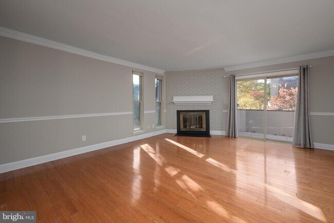 Foto del edificio - 25 S Church Rd