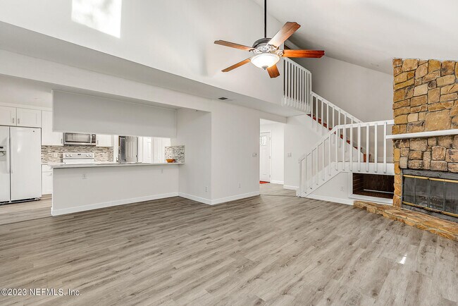 Building Photo - 10624 Fox Squirrel Ln