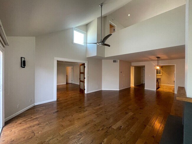 Foto del edificio - Prime Pasadena Condo