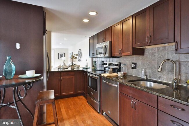 Foto del edificio - 630 N 17th St