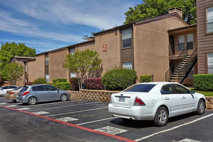 Foto principal - 5902 Preston Oaks Rd
