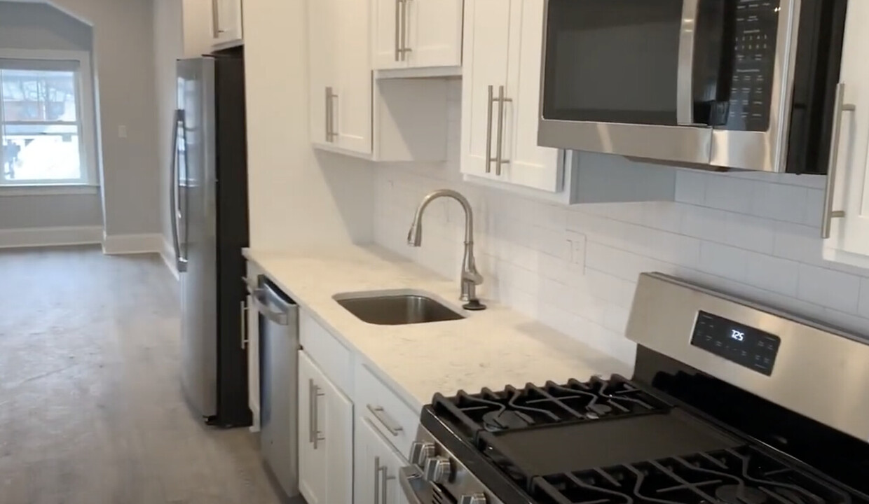 Foto principal - 128 Kenrick St