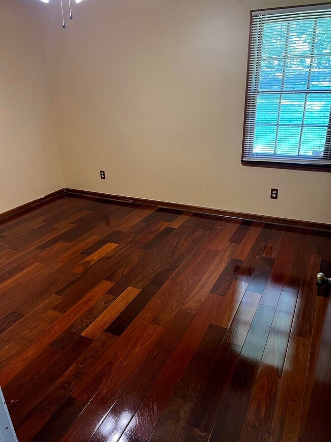 Foto del edificio - 2819 Bay Leaf Dr SE