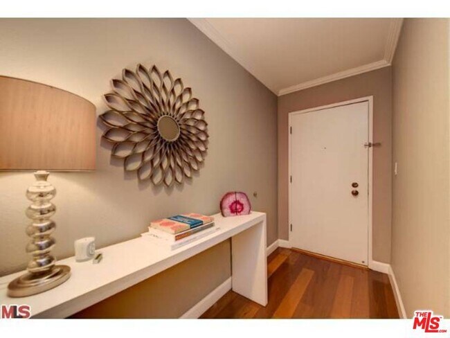 Foto del edificio - 403 N Oakhurst Dr