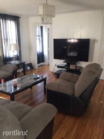 Building Photo - 3 br, 1 bath Apartment - 48 Washington St