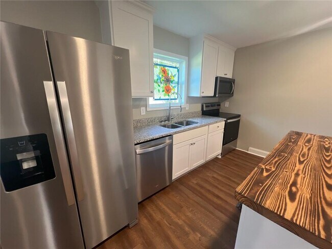 Foto del edificio - 5907 Maiden Ln