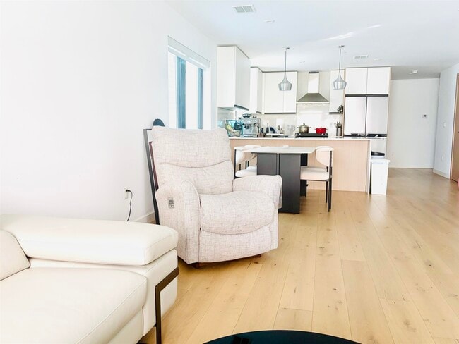 Foto del edificio - 211 70th St