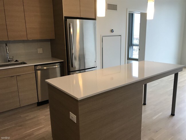 Foto del edificio - 2 br, 2 bath  - 76 Union Park St