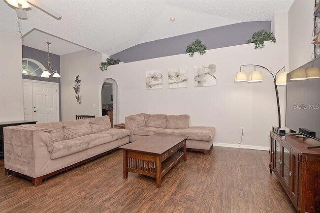 Foto del edificio - 1086 Welch Hill Cir