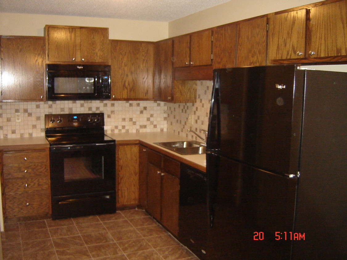 Primary Photo - 7600 157th St W
