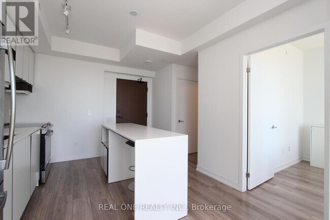 Building Photo - 4065-4065 Confederation Pkwy