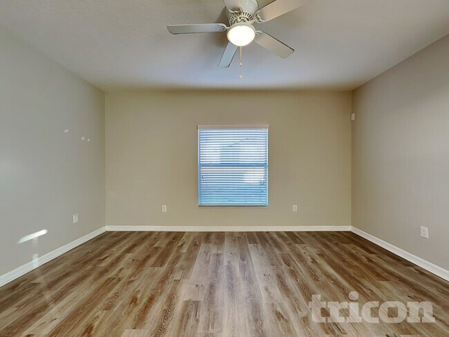 Building Photo - 13814 Crater Cir