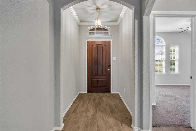 Building Photo - 4080 Serene Dr