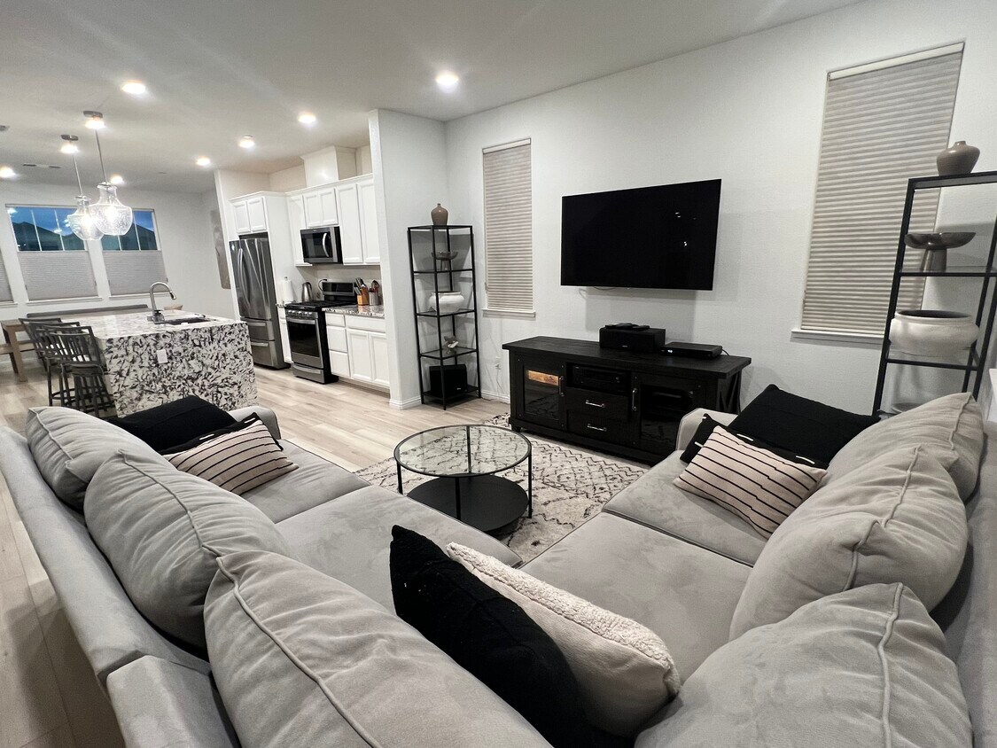 Foto principal - 24157 Amaranth Loop