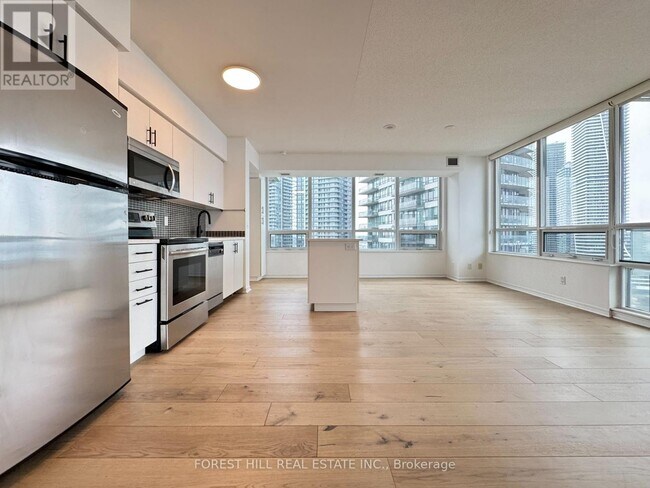 Building Photo - 2240 Lake Shore Blvd W