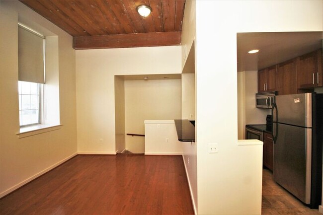 Building Photo - 2639 Boston St