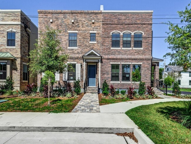 Foto del edificio - Harbor View Townhome