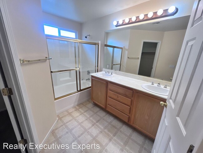 Building Photo - 3 br, 2.5 bath House - 5716 Ancient Agora St.