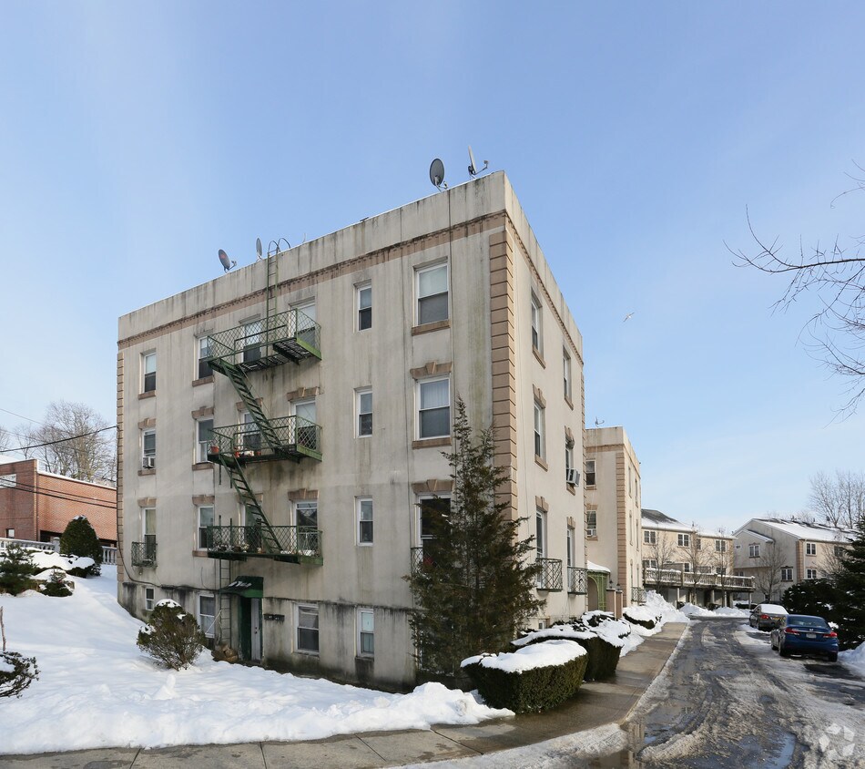 Foto principal - 101-107 Selina Ct