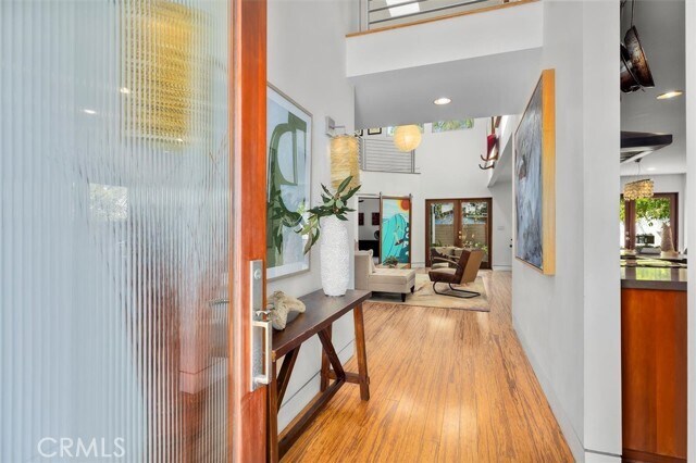 Building Photo - 330 Calle de Arboles