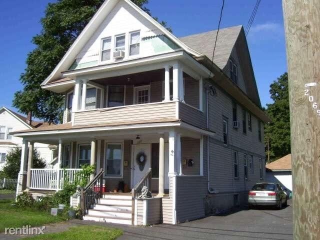 Primary Photo - 2 br, 1 bath Apartment - 670 E Broadway