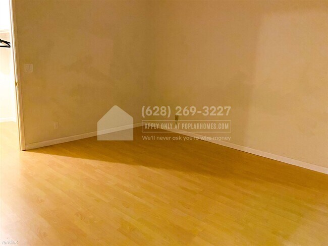 Foto del edificio - 2 br, 2.5 bath Townhome - 1909 Magdalena C...