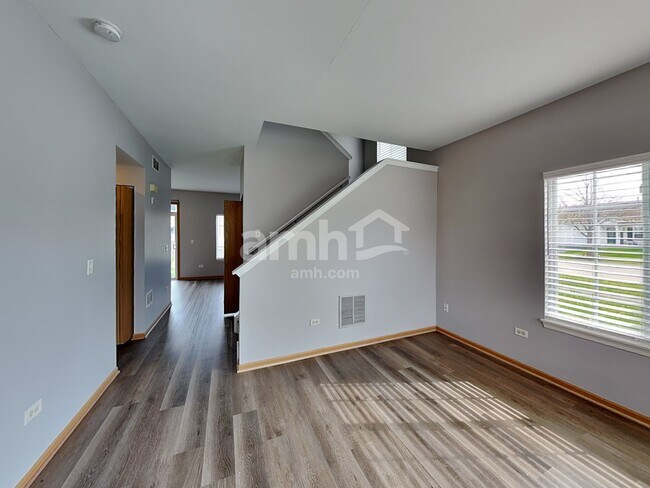 Foto del edificio - 1101 Burns Ln