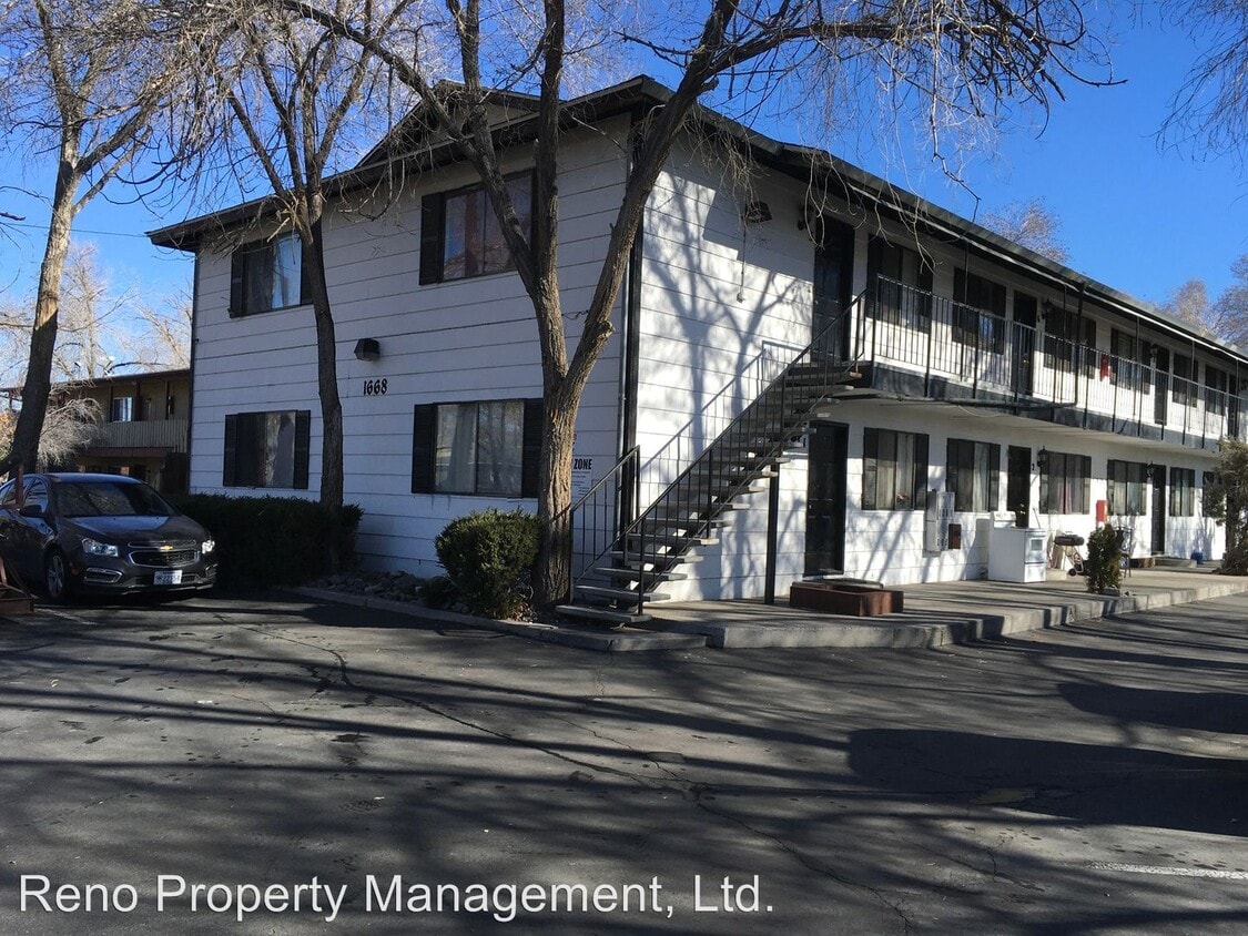 Primary Photo - 1668 Locust St