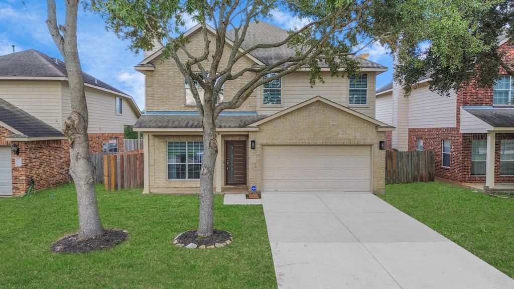 Foto principal - 2730 Empire Oaks Lane