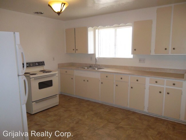 Foto del edificio - 4502 E 26th St