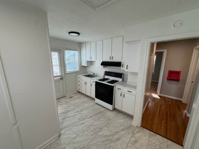 Foto del edificio - Cute 2 Bedroom Home Near UofL