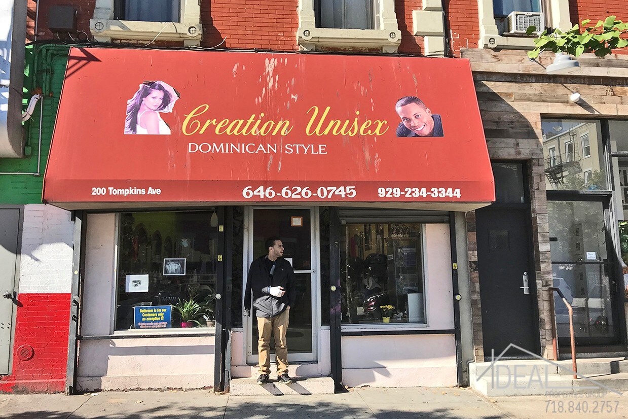 Primary Photo - 201 Tompkins Ave