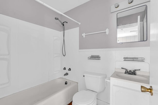 Foto del edificio - 303 Old West Point Rd