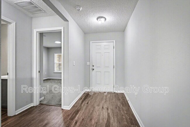 Foto del edificio - 5054 Oak Bend Ave