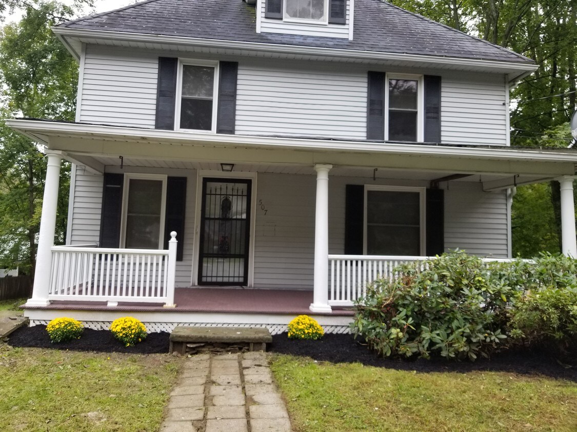 507 Center St, Clarks Summit, PA 18411 House Rental in Clarks Summit