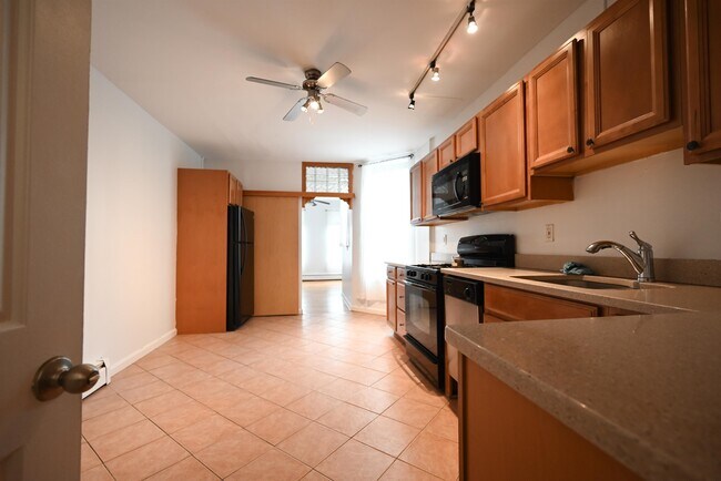 Building Photo - 316 Palisade Ave