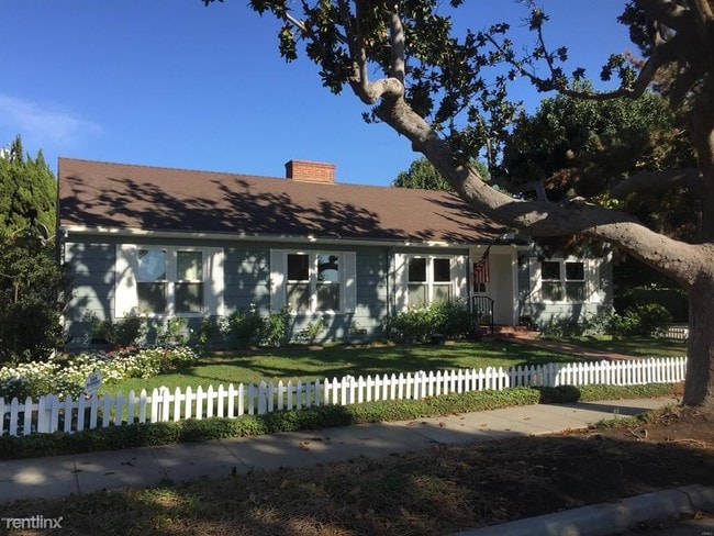 Building Photo - 2 br, 3 bath House - 600 Magnolia Dr