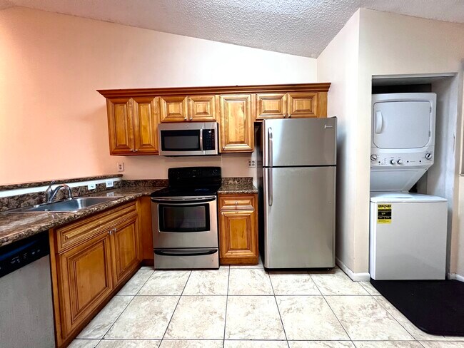 Foto del edificio - 9975 Nob Hill Ln