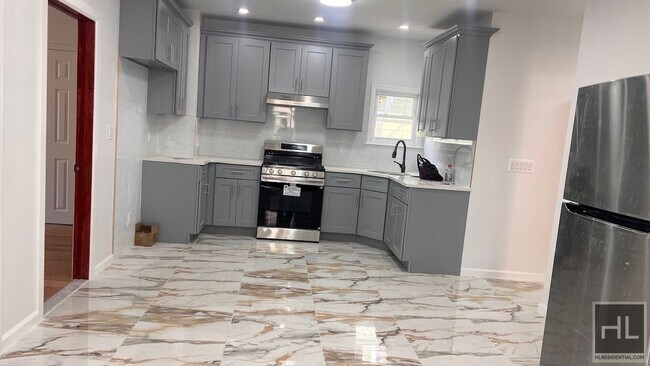 Foto del edificio - 610 E 3rd St