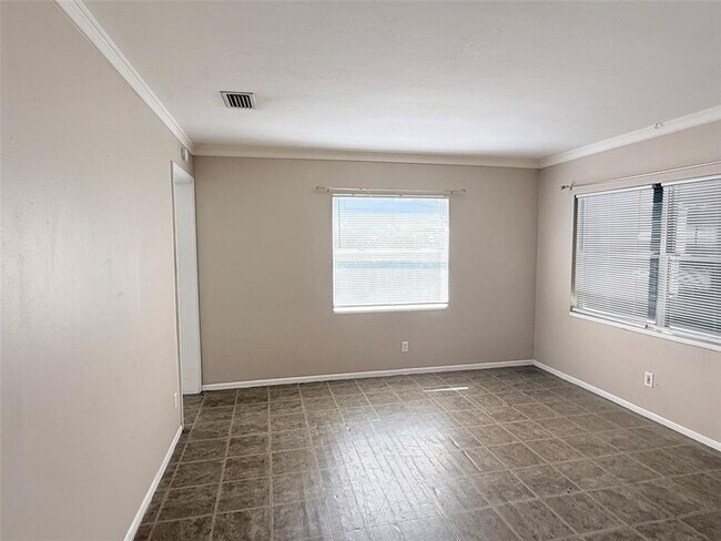 Foto del edificio - 4935 Emerson Ave S