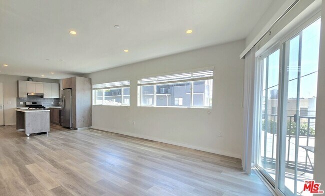 Foto del edificio - 8532 Cashio St