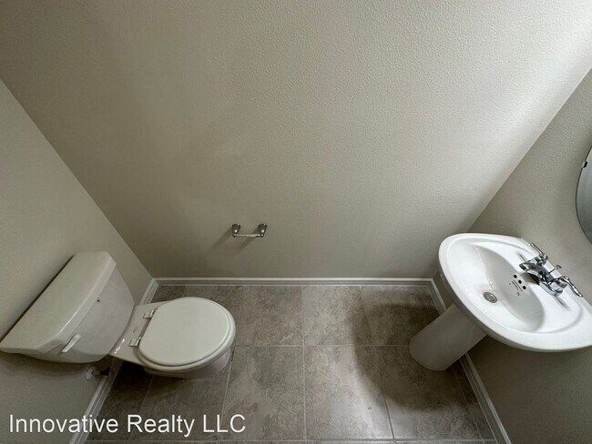 Building Photo - 3 br, 2.5 bath House - 2887 Clever Lane