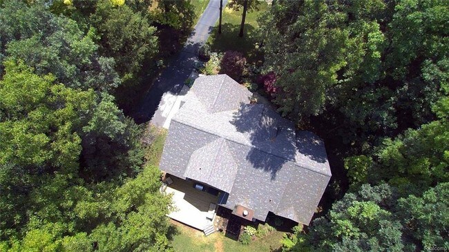 Building Photo - 9211 Nottingham Ct