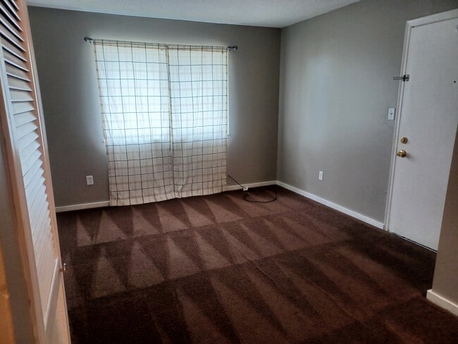 Foto del edificio - 3303 Cassidy Rd
