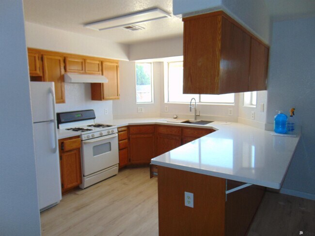 Foto del edificio - 11377 E 26th St