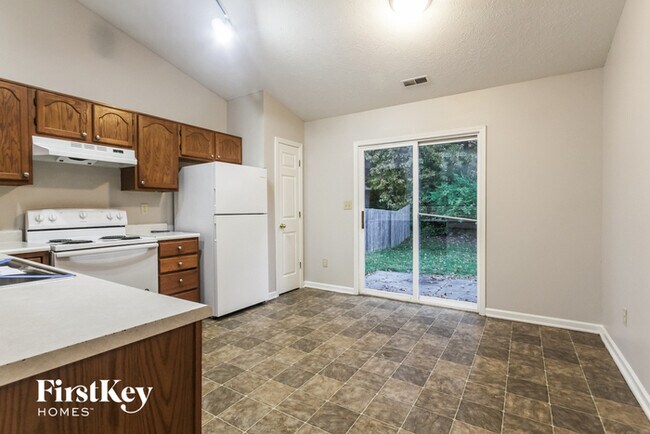 Building Photo - 7109 Pluto Dr