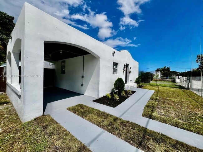 Foto del edificio - 1601 NW 50th St
