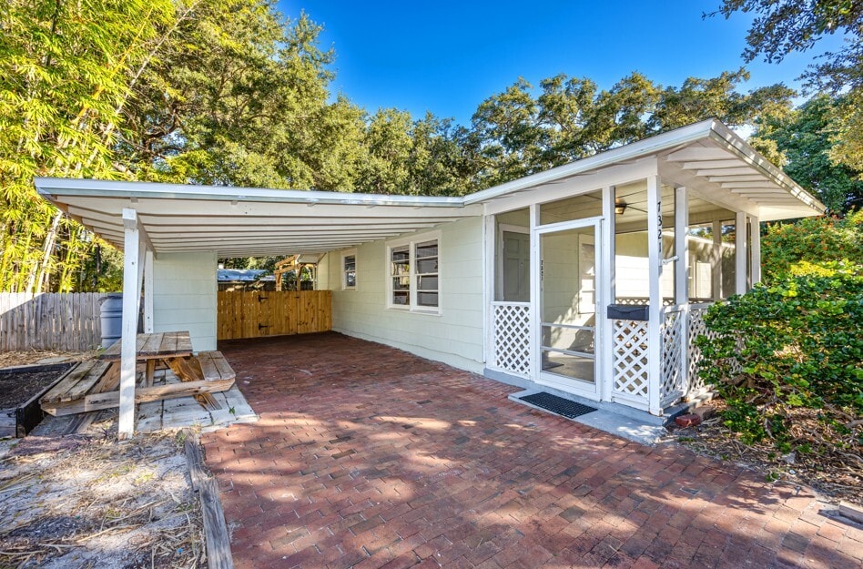 Foto principal - 7321 6th Ave N