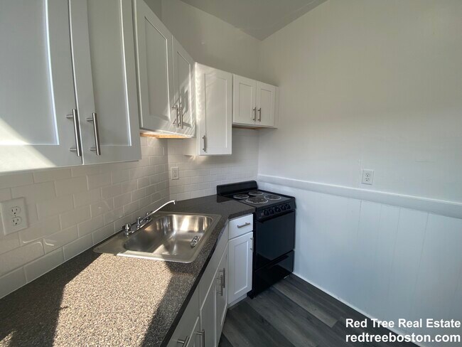 Building Photo - 5 Walbridge St