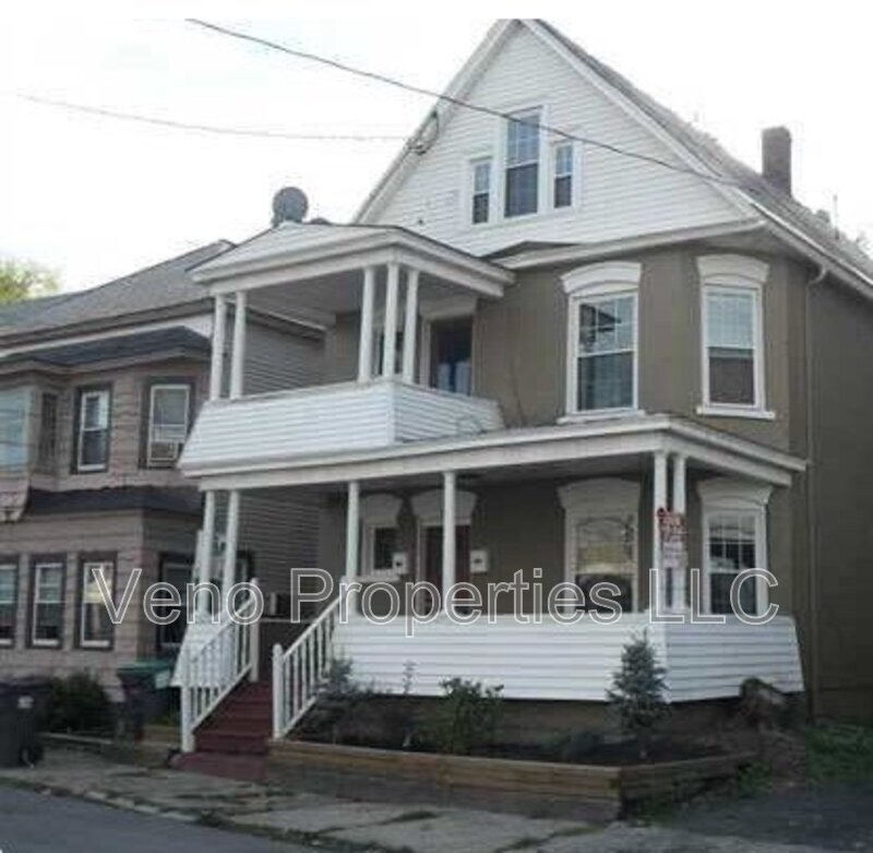 61 South Main St Unit 2, Mechanicville, NY 12118 Condo for Rent in